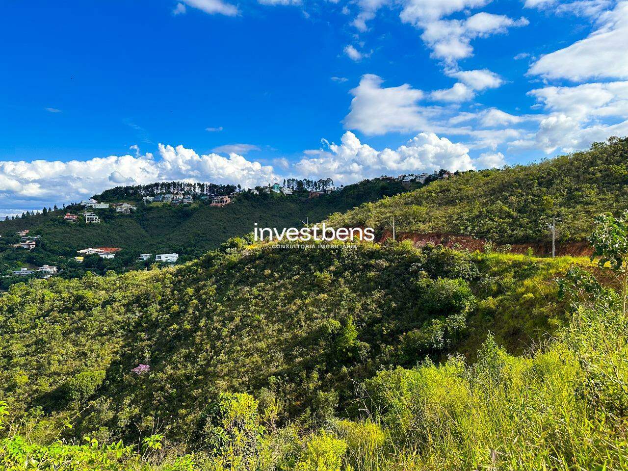 Lote em condomínio à venda no Vila Del Rey: 