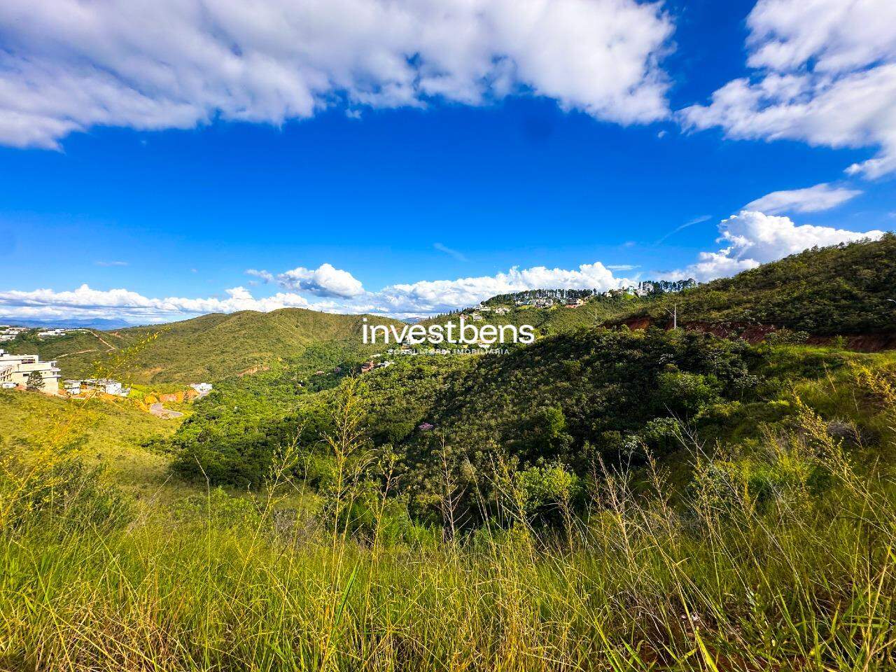 Lote em condomínio à venda no Vila Del Rey: 
