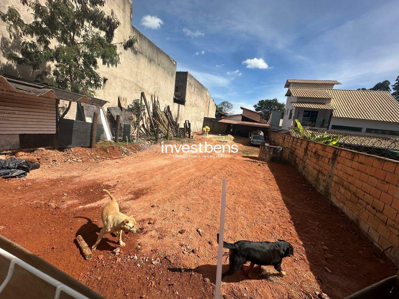 Lote à venda no Jardim Canadá: 