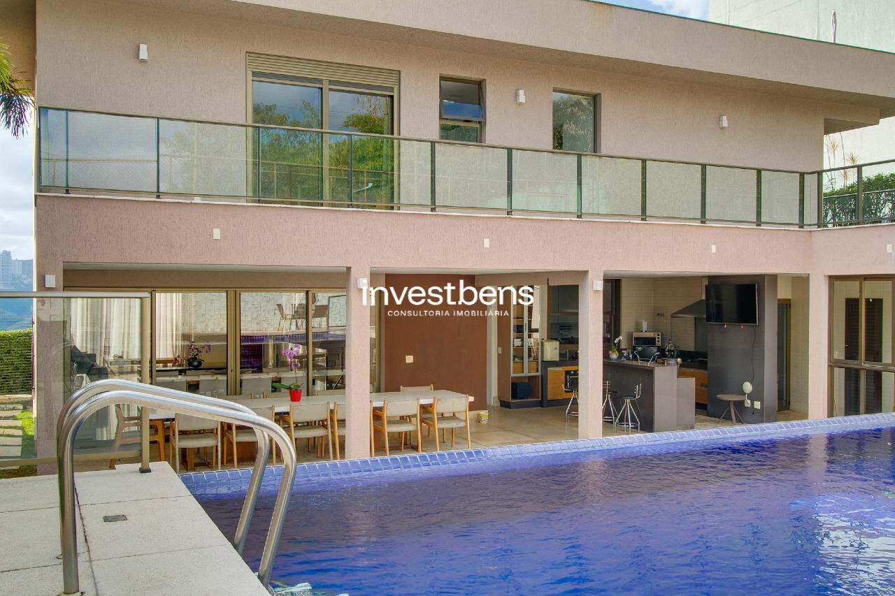 Casa à venda no Vale dos Cristais: 