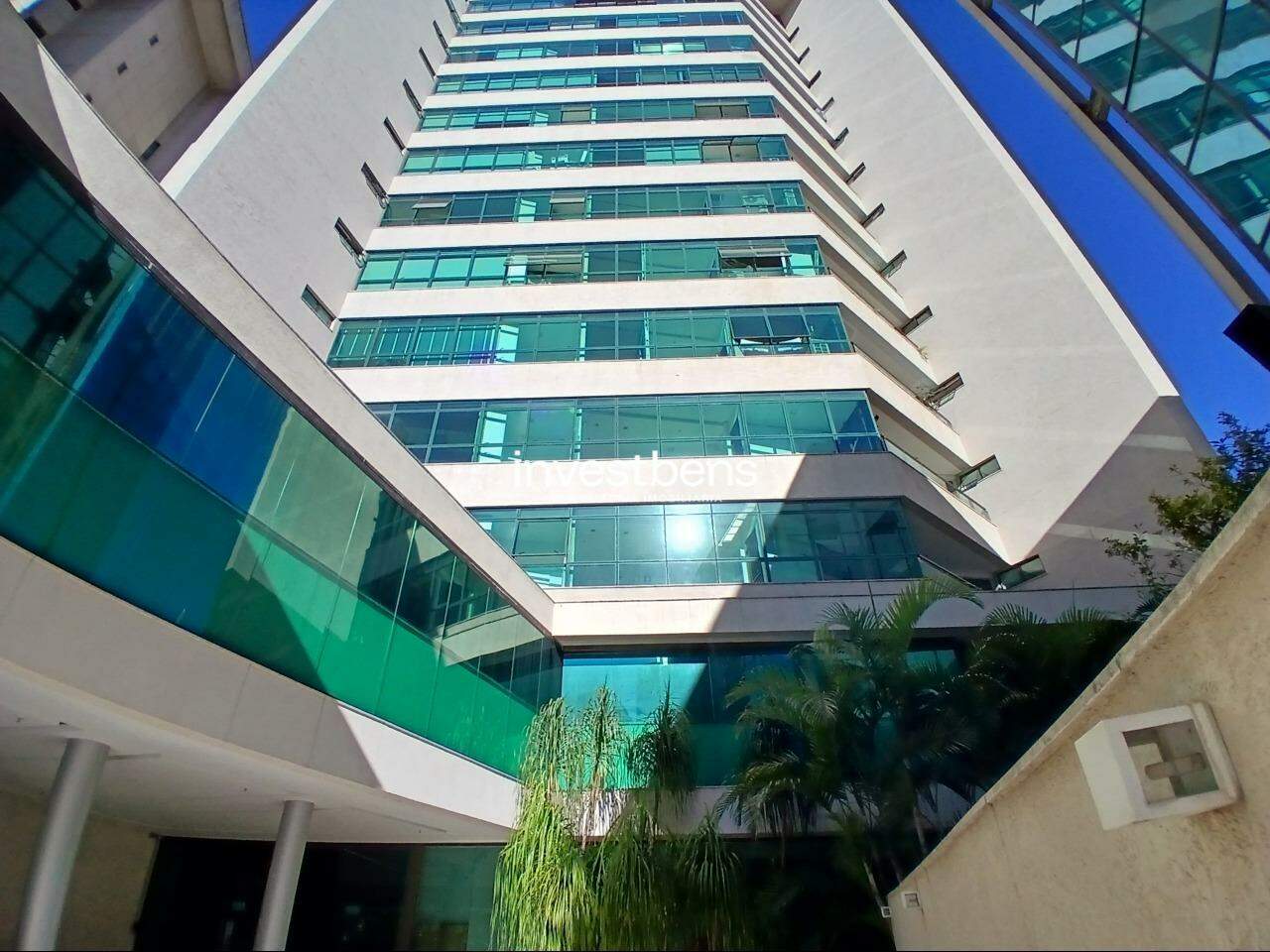 Sala à venda no Vila da Serra: 
