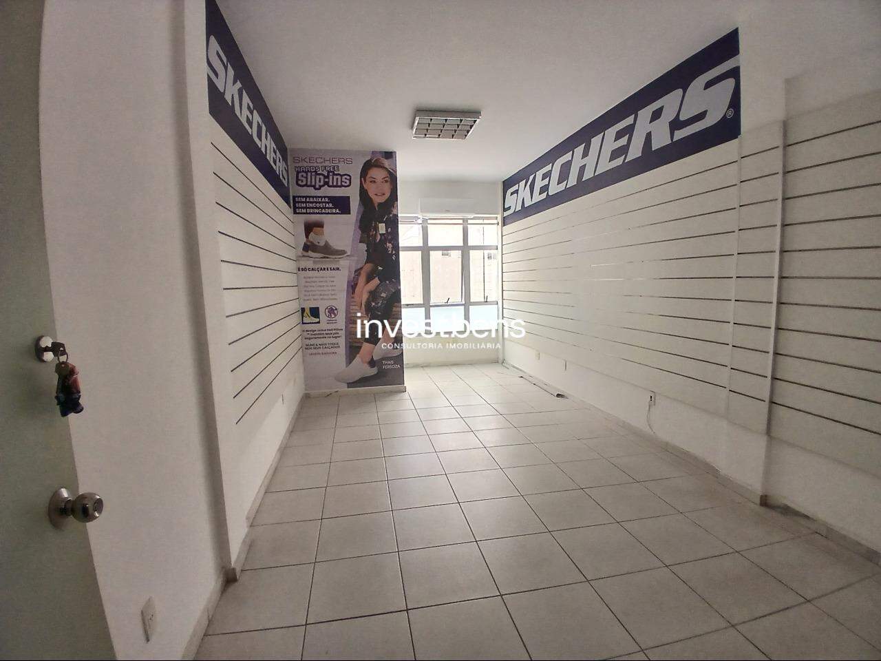 Sala à venda no Santa Lúcia: 