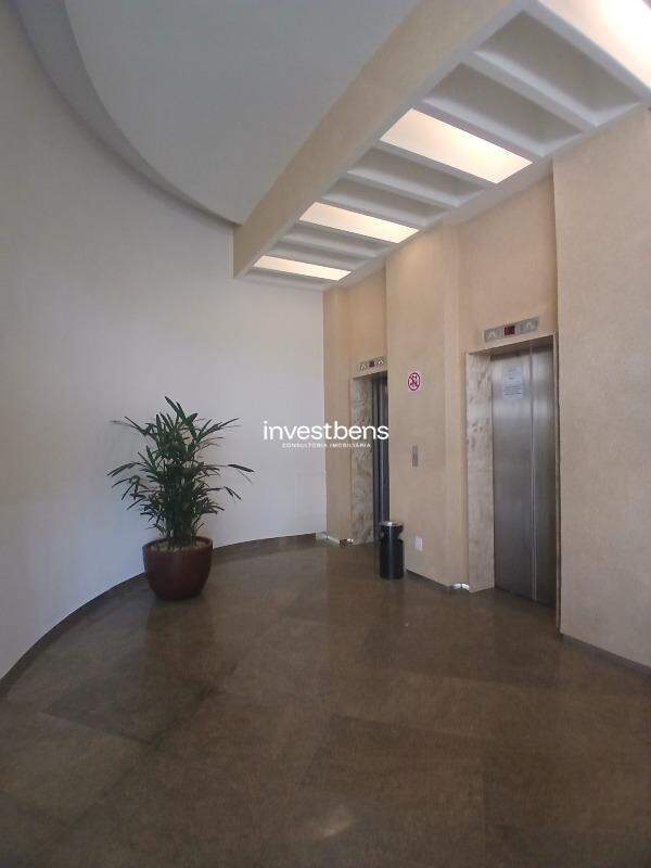 Sala para aluguel no Santo Agostinho: 