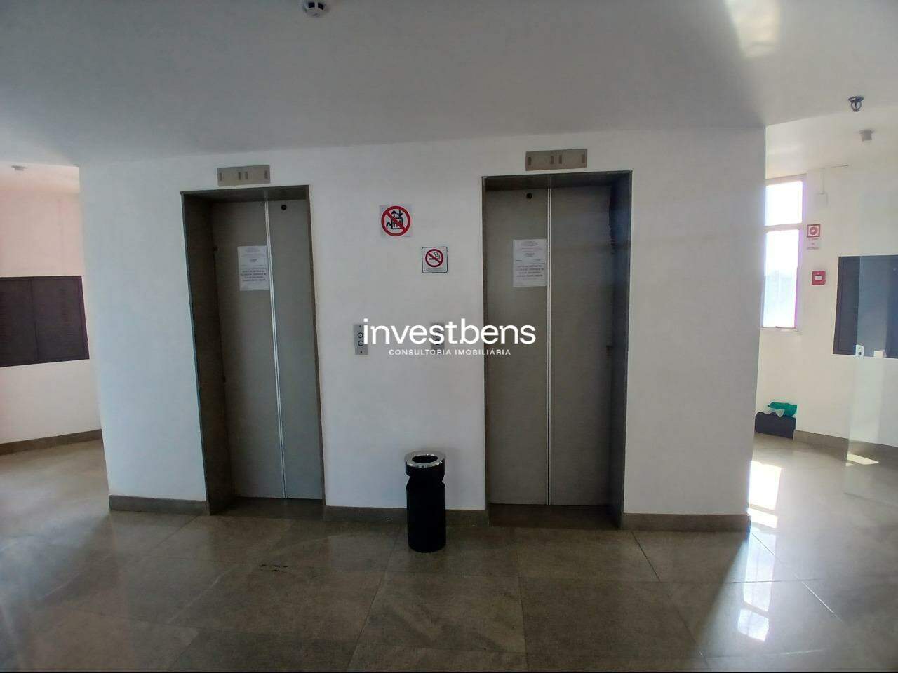 Sala para aluguel no Santo Agostinho: 