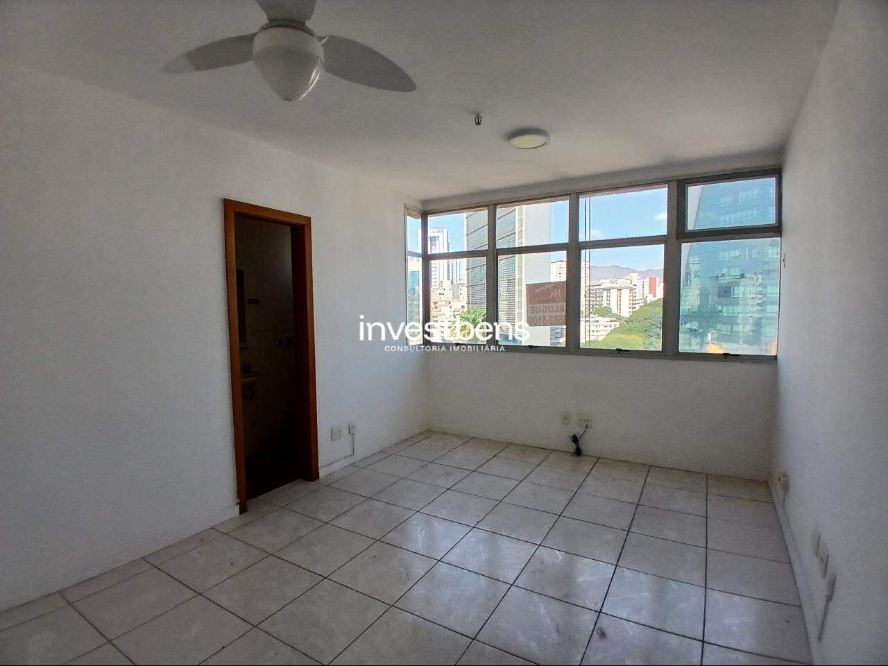 Sala para aluguel no Santo Agostinho: 