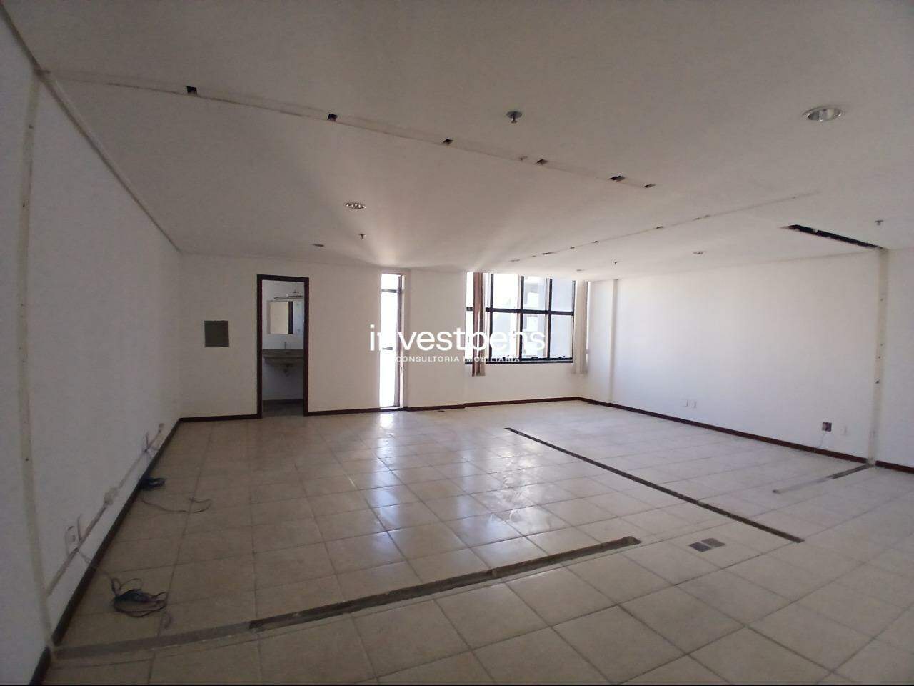 Sala para aluguel no Barro Preto: 