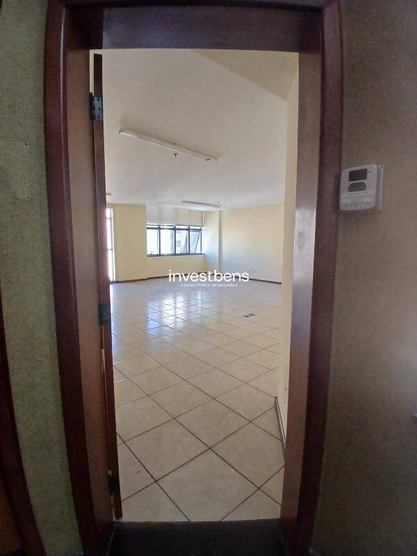 Sala para aluguel no Barro Preto: 