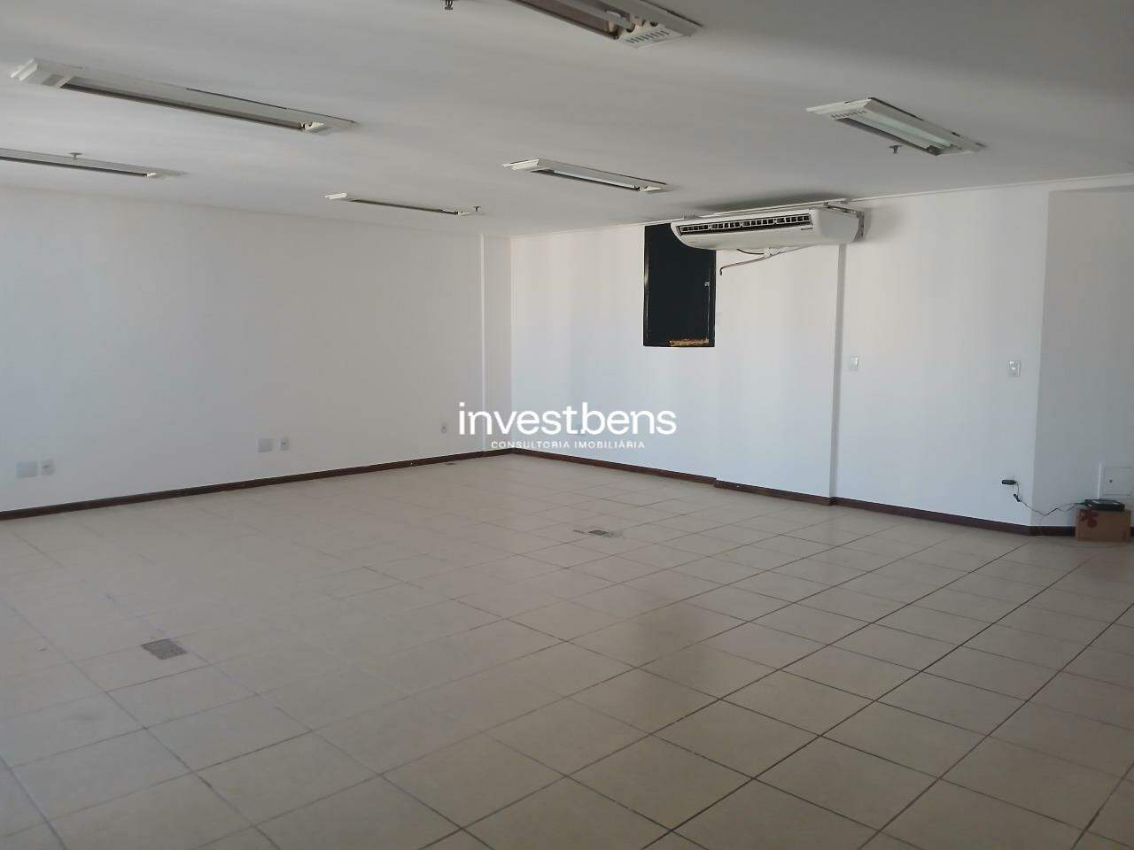 Sala para aluguel no Barro Preto: 