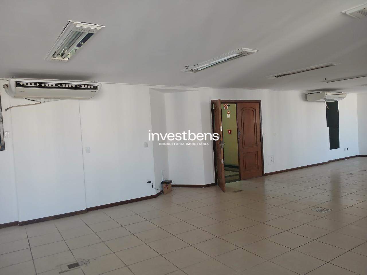 Sala para aluguel no Barro Preto: 
