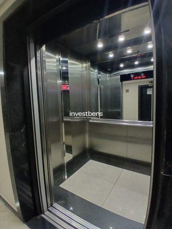 Sala para aluguel no Centro: 