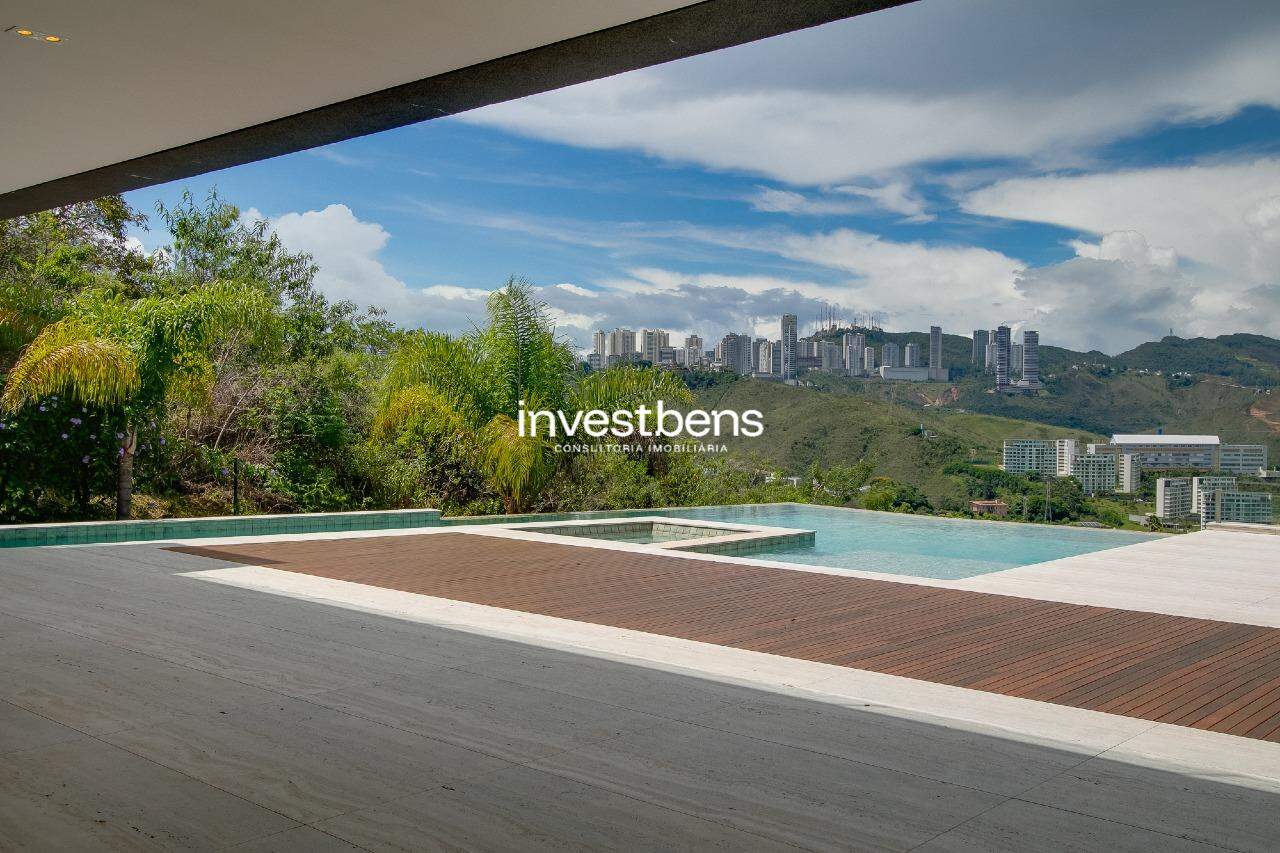 Casa à venda no Vale dos Cristais: 