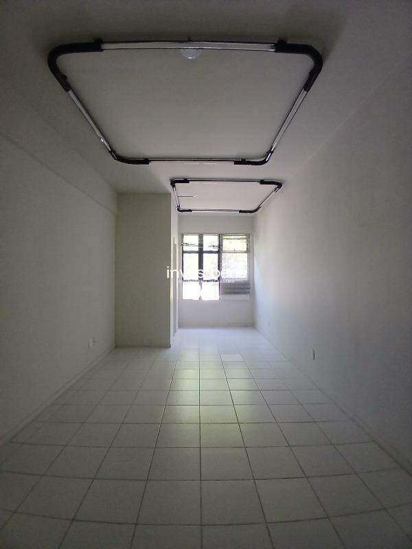 Sala para aluguel no Estoril: 