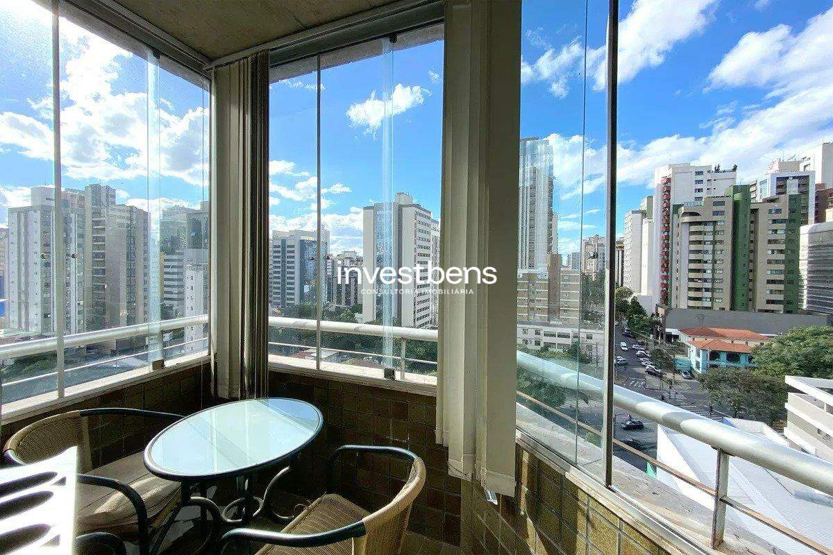 Apartamento à venda no Carmo: 