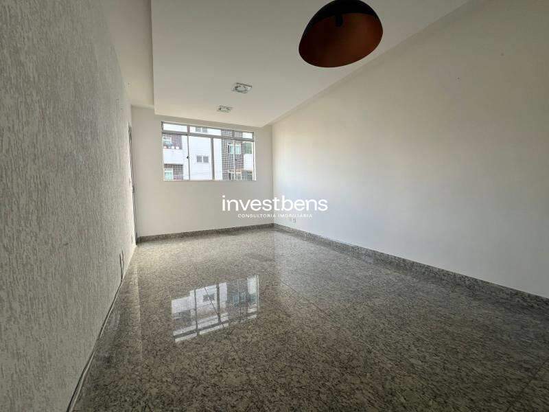 Apartamento à venda no Sagrada Família: 