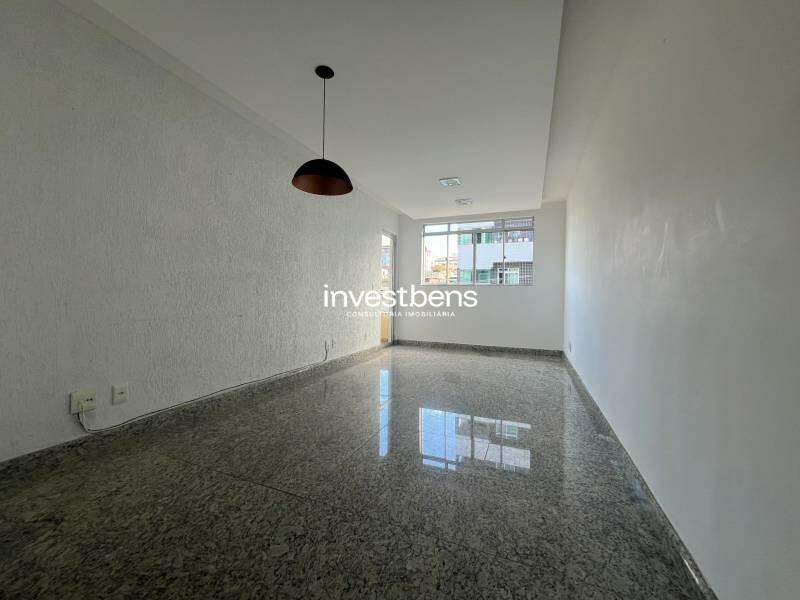 Apartamento à venda no Sagrada Família: 