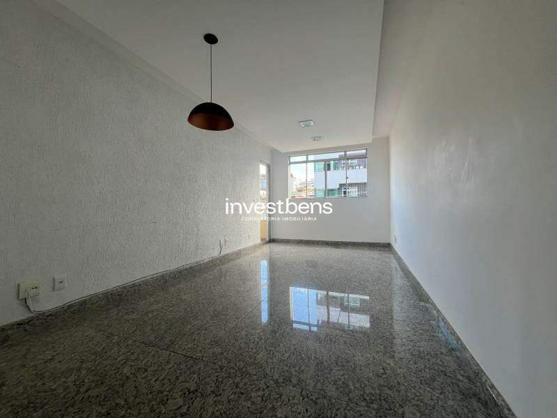 Apartamento à venda no Sagrada Família: 