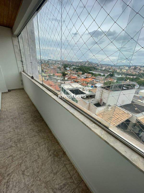 Apartamento à venda no Sagrada Família: 