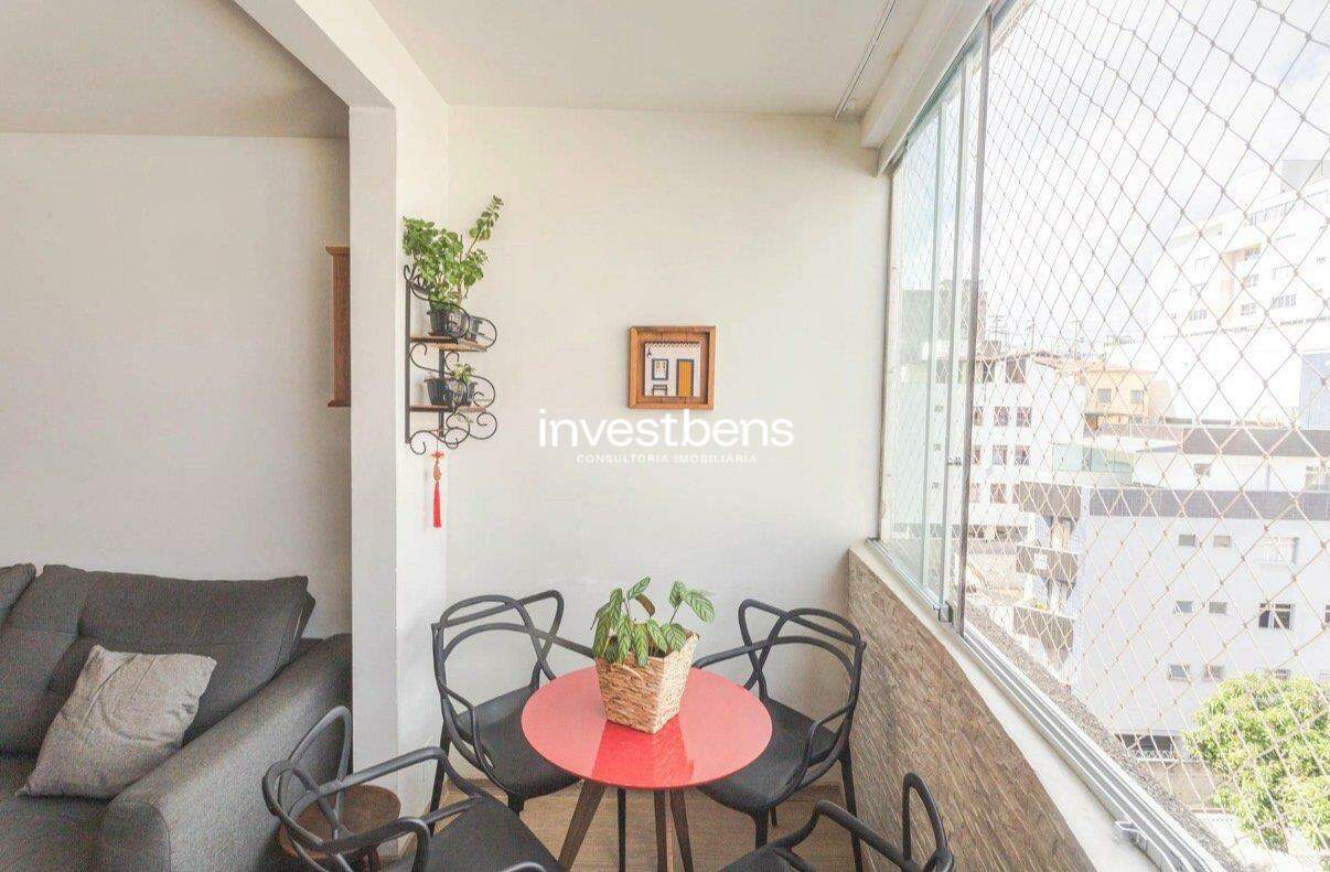 Apartamento à venda no Sagrada Família: 