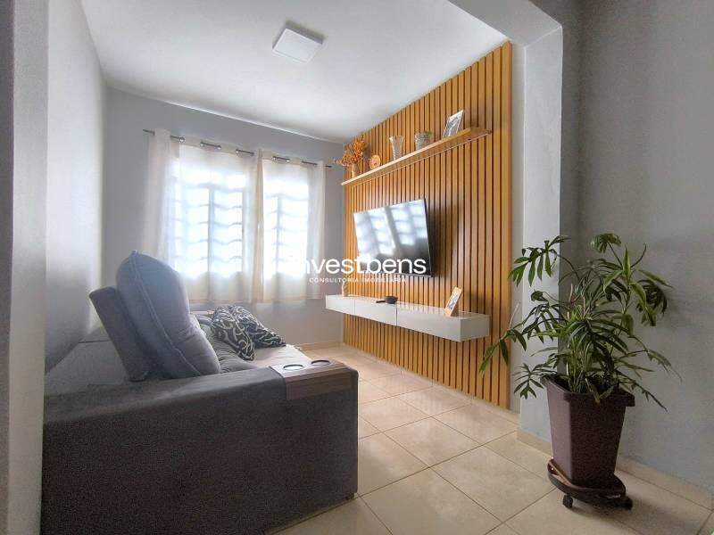 Casa à venda no Dona Clara: 