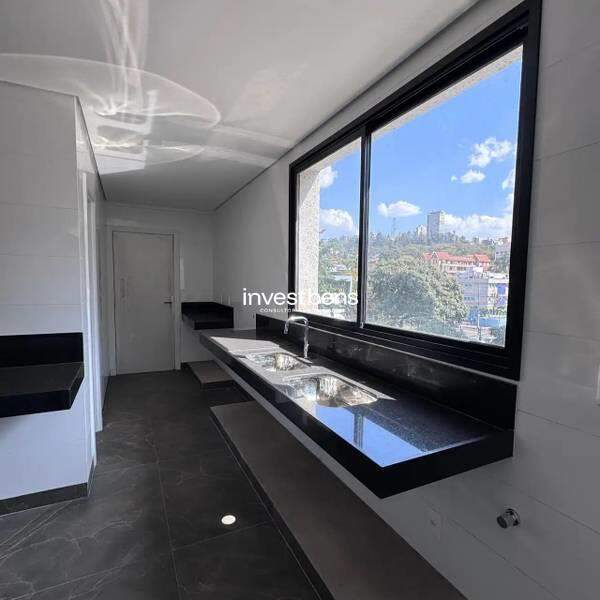 Apartamento à venda no Lourdes: 