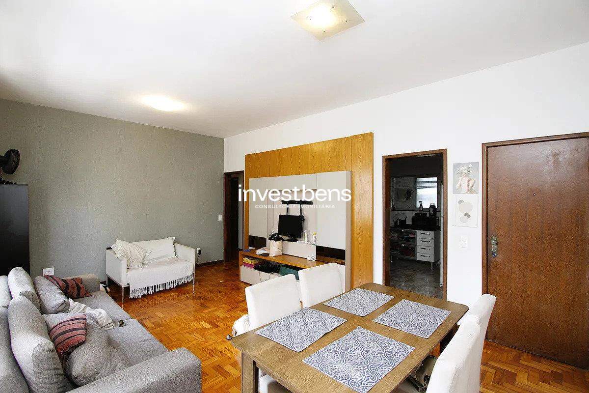 Apartamento à venda no Coração de Jesus: 