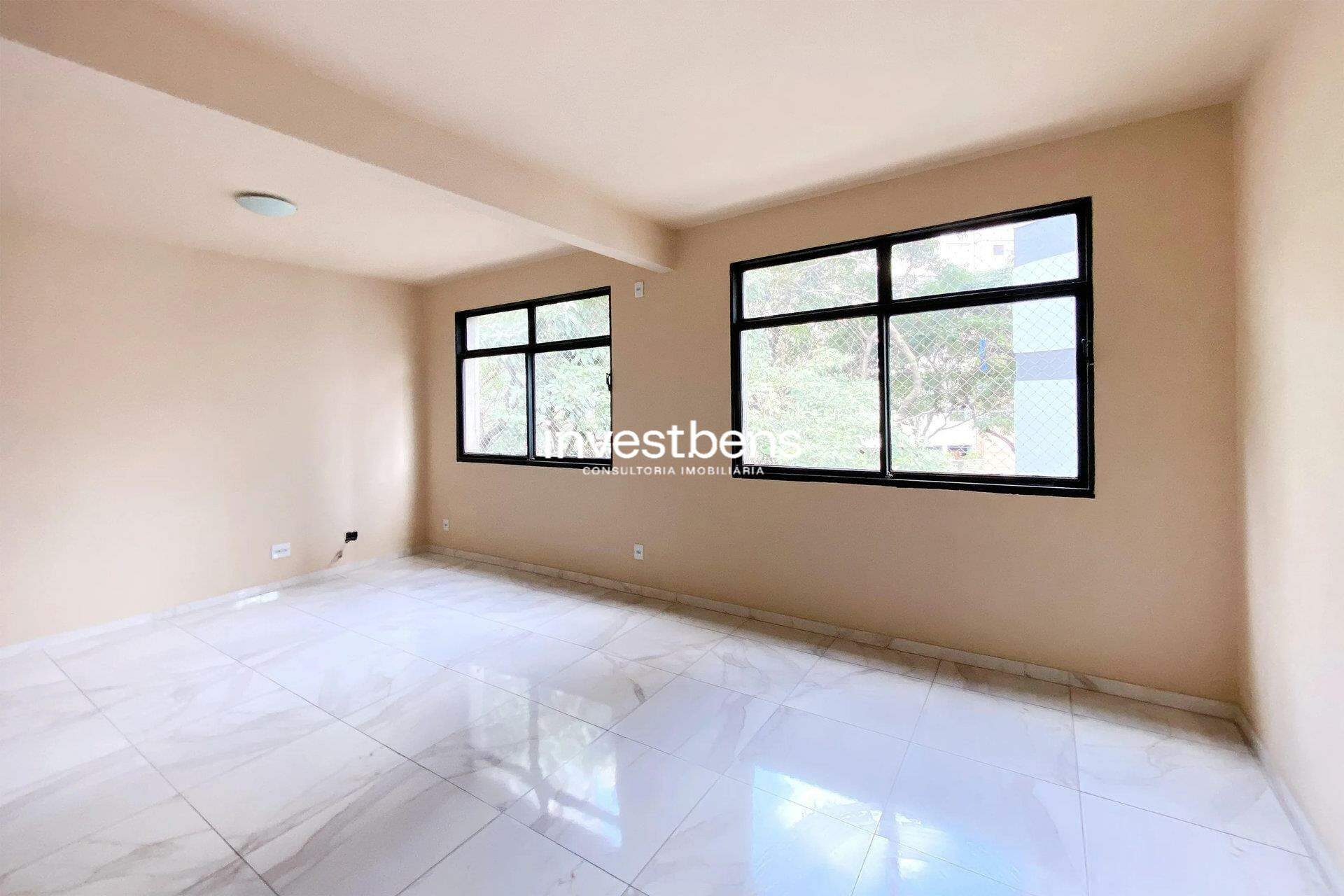 Apartamento à venda no Coração de Jesus: 