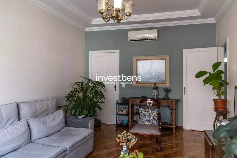 Apartamento à venda no Coração de Jesus: 