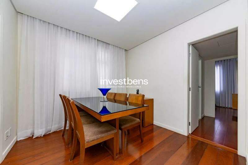 Apartamento à venda no Coração de Jesus: 