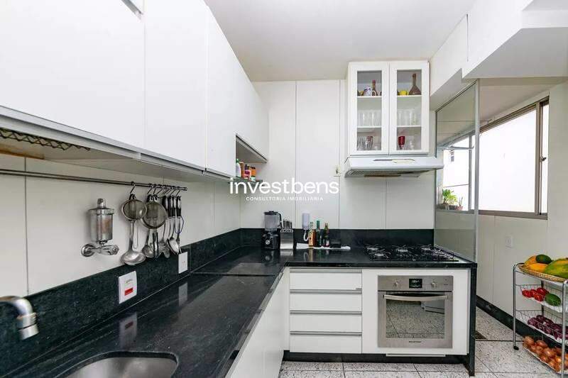 Apartamento à venda no Coração de Jesus: 