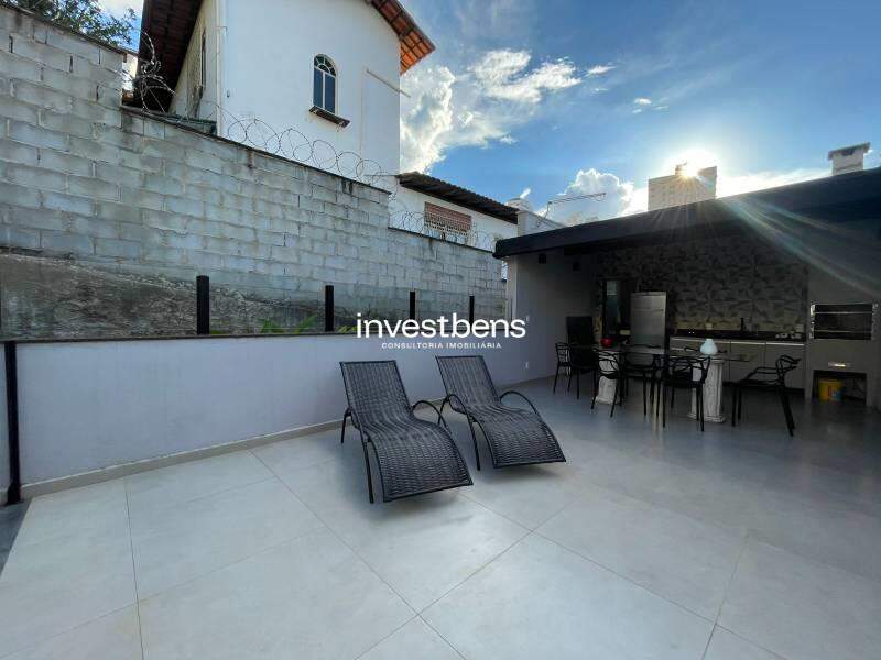 Casa à venda no Santa Efigênia: 