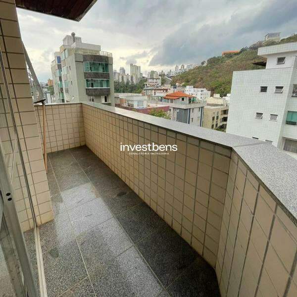 Cobertura à venda no Buritis: 