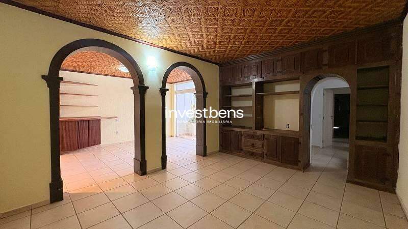 Casa à venda no Vila Paris: 