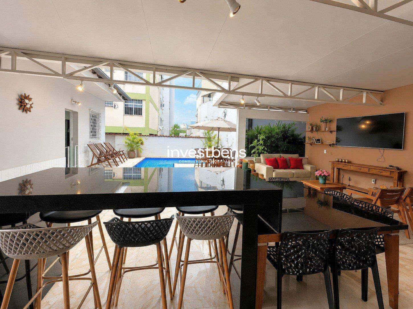 Casa à venda no Graça: 