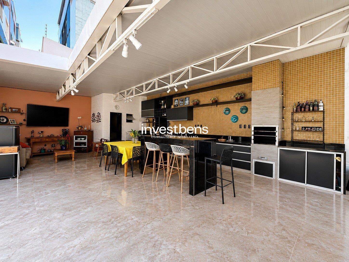 Casa à venda no Graça: 