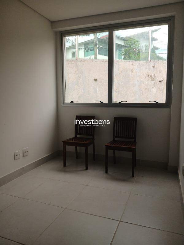 Sala para aluguel no Estoril: 