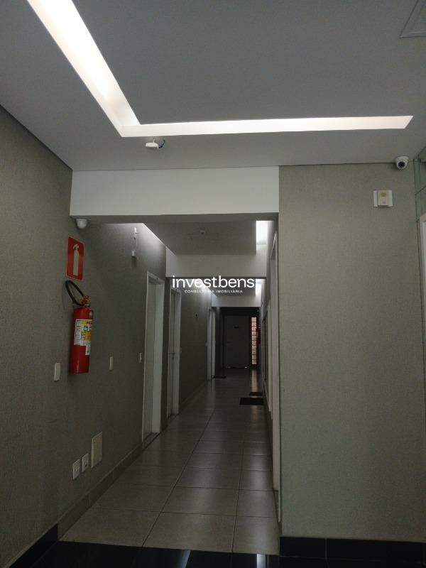 Sala para aluguel no Estoril: 
