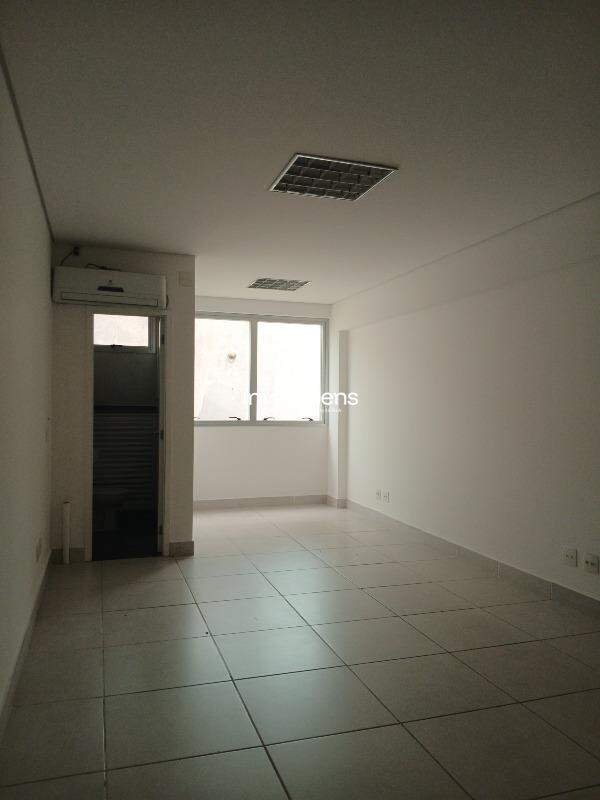 Sala para aluguel no Estoril: 