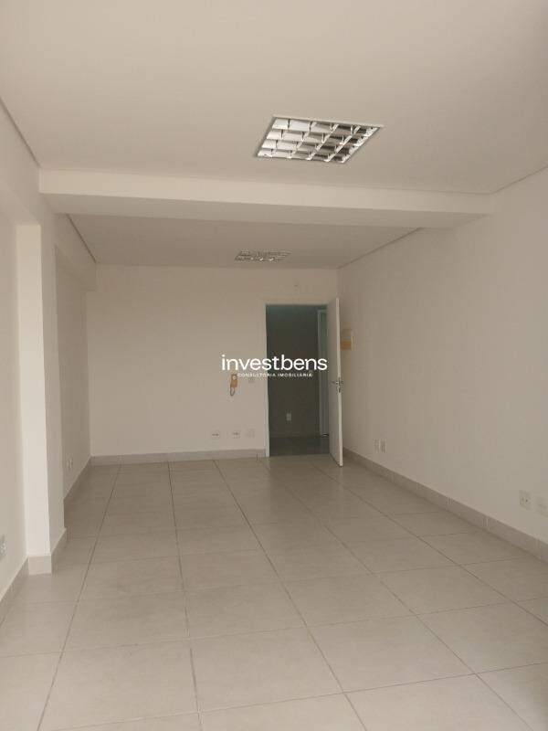 Sala para aluguel no Estoril: 