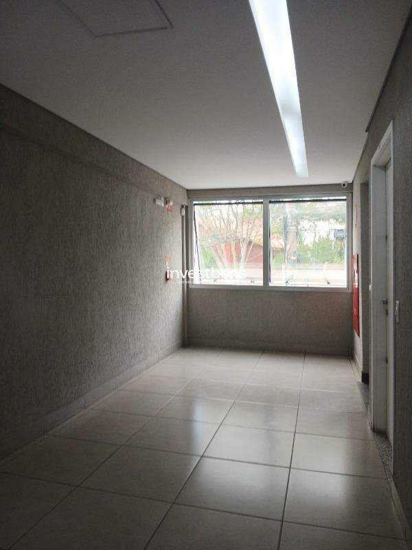 Sala para aluguel no Estoril: 