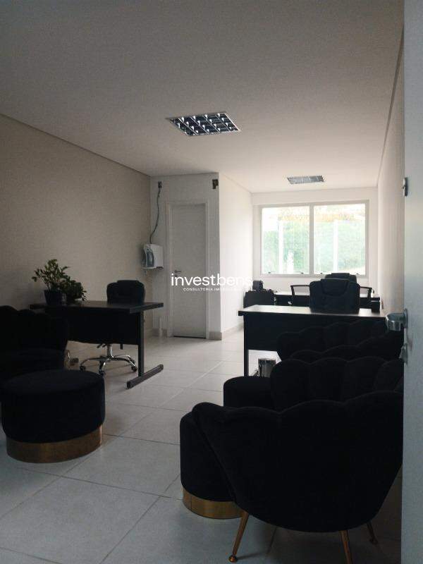 Sala para aluguel no Estoril: 