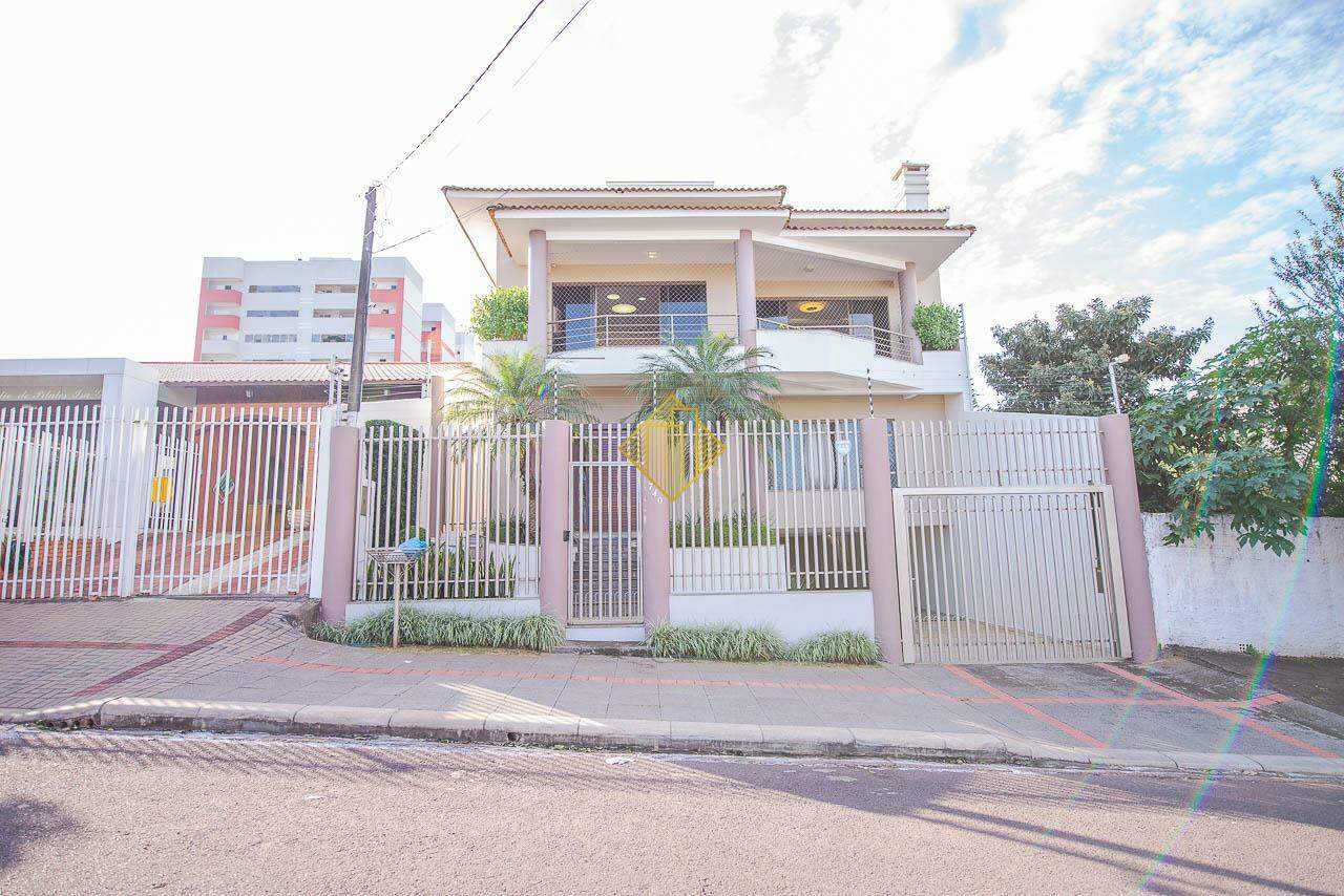 Sobrado para aluguel no Neva: 