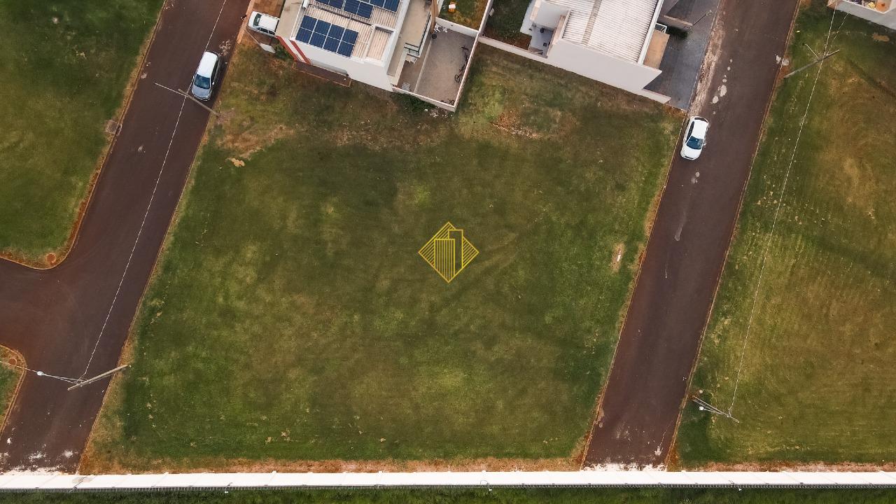 Lote à venda no Universitário: 