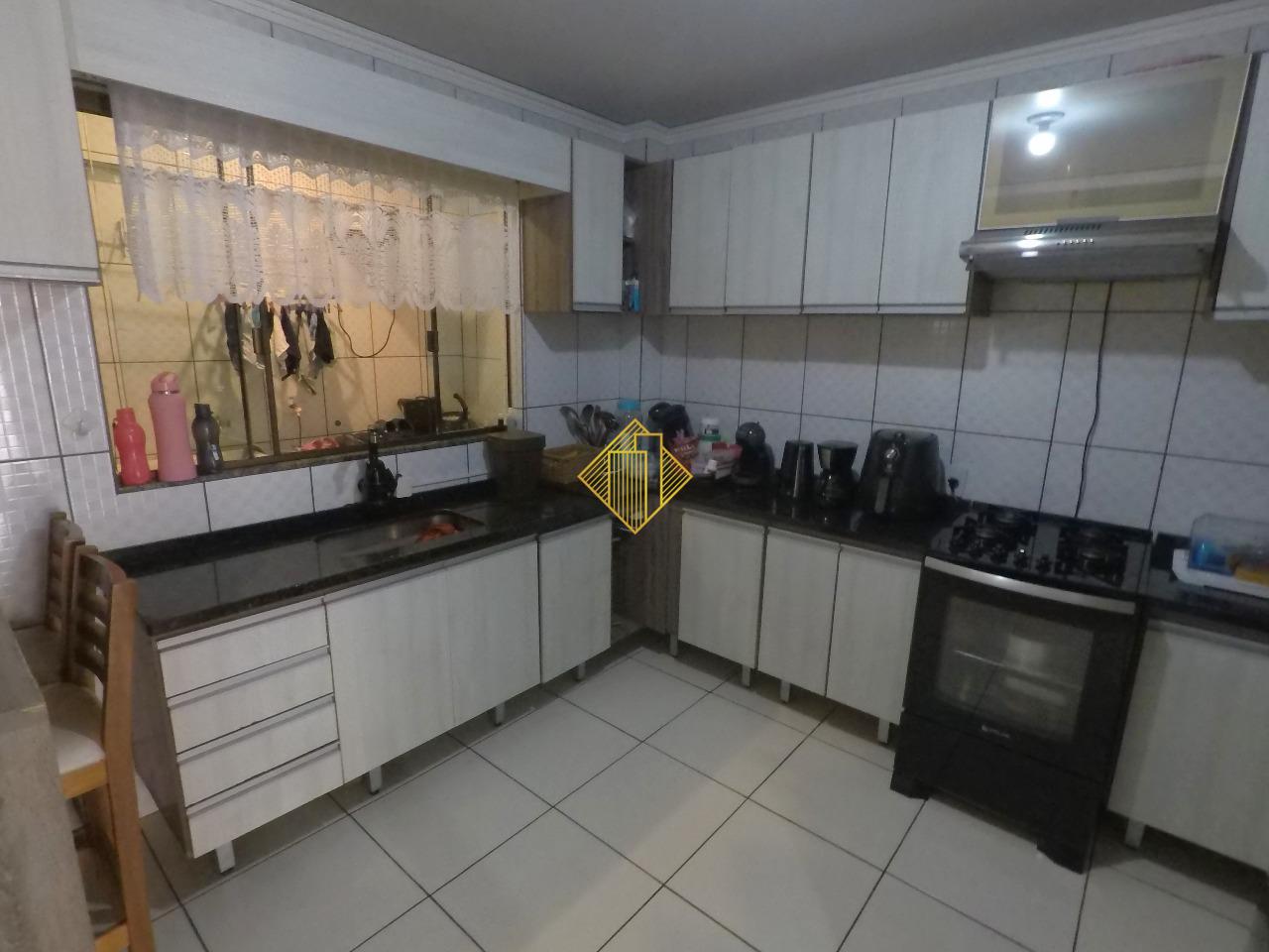 Sobrado à venda no Jardim Gisela: 