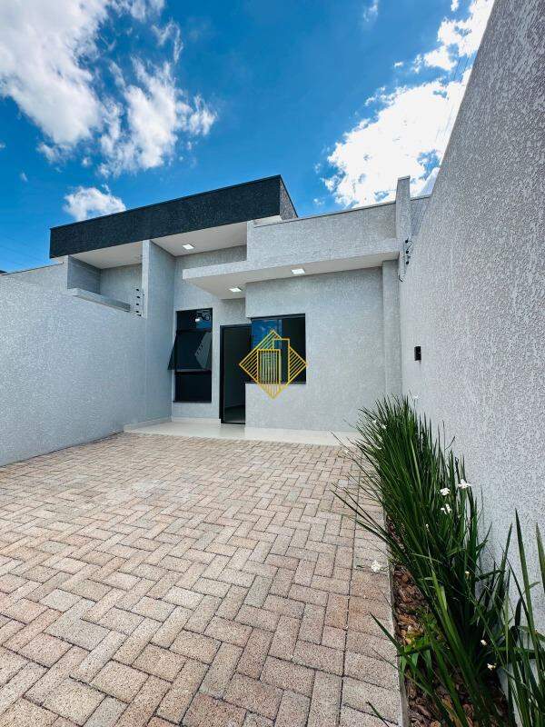 Casa à venda no Esmeralda: 