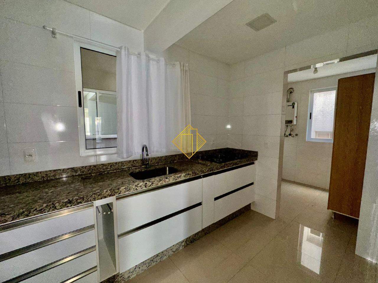 Apartamento para aluguel no Centro: 