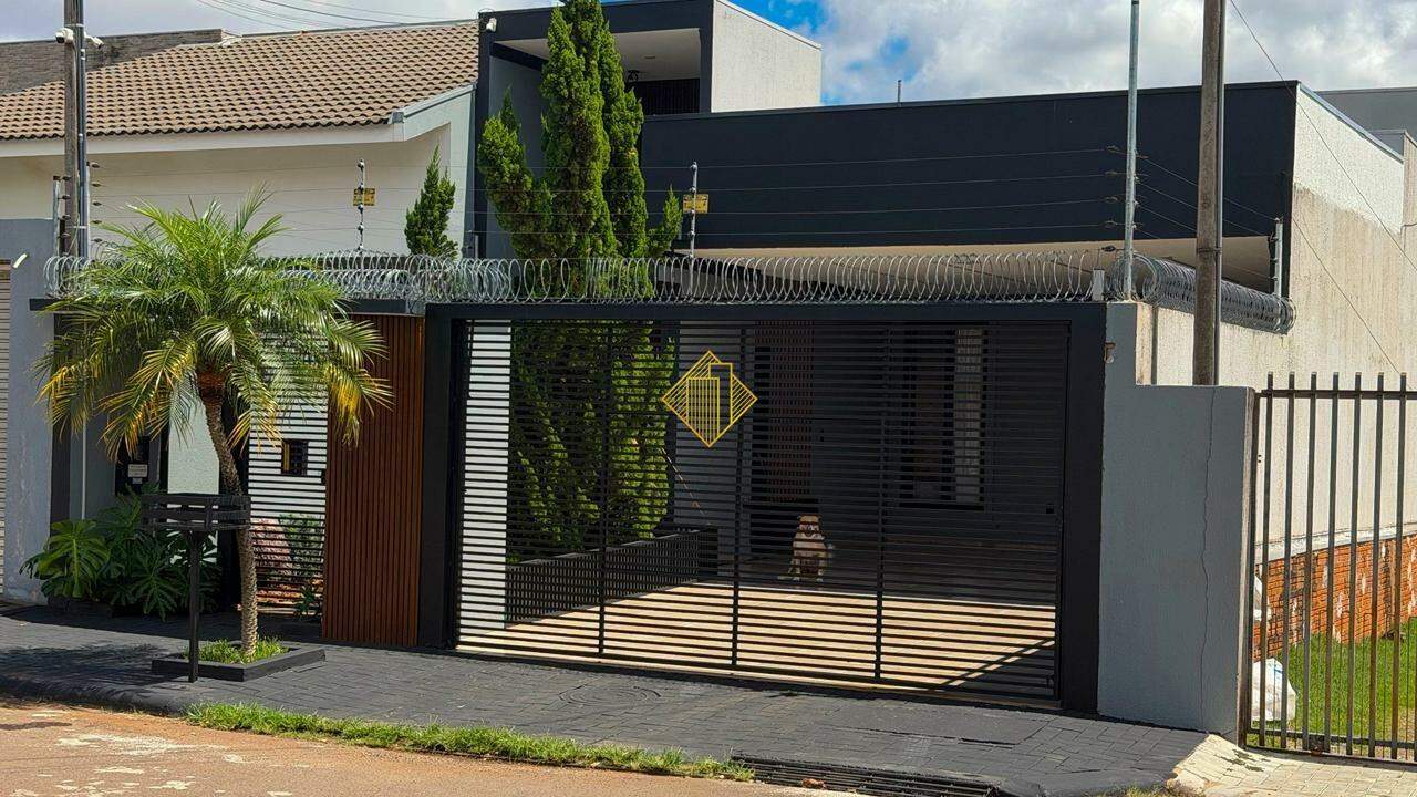 Casa à venda no Pioneiros Catarinenses: 