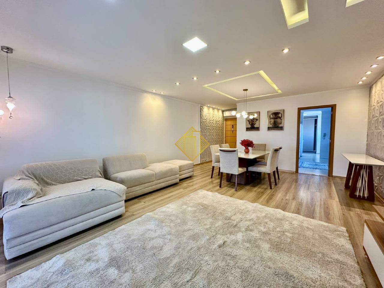 Apartamento para aluguel no Centro: 