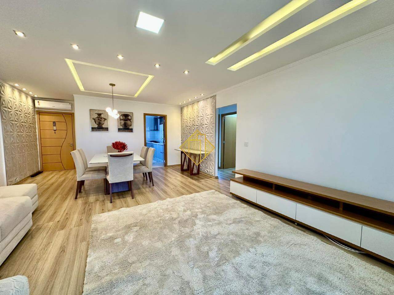 Apartamento para aluguel no Centro: 