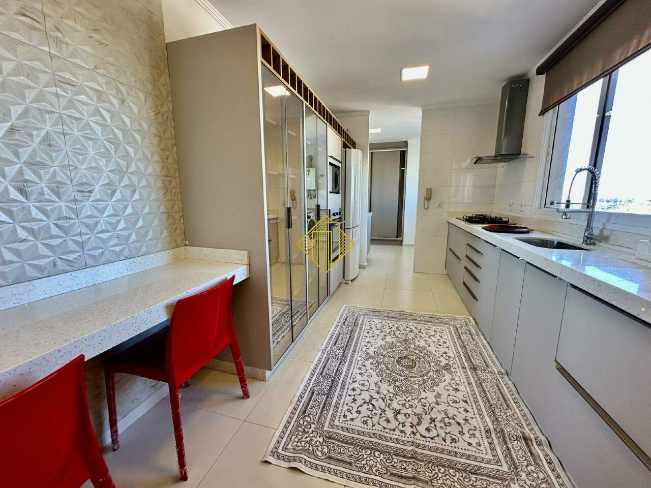 Apartamento para aluguel no Centro: 