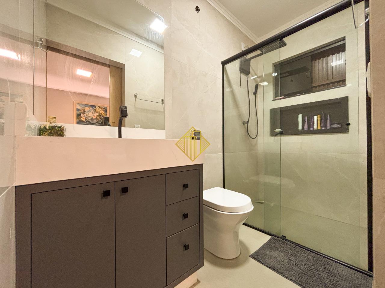 Casa à venda no Região do Lago: 